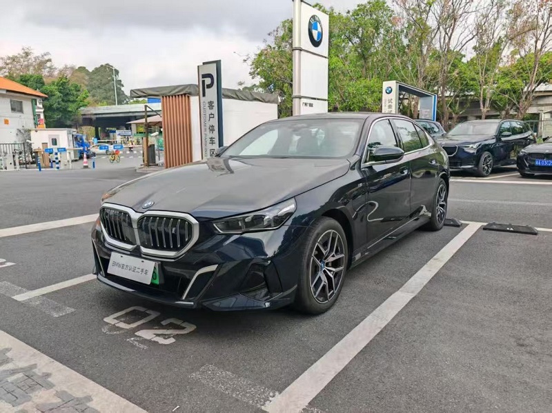 Použité luxusné vozidlá BBA: Základné modely pre globálny export, preferované pre high-end obeh
